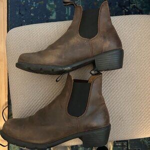 Brown Heeled Blundstones